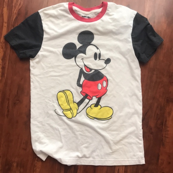 Disney Tops - Disney Mickey Mouse t-shirt